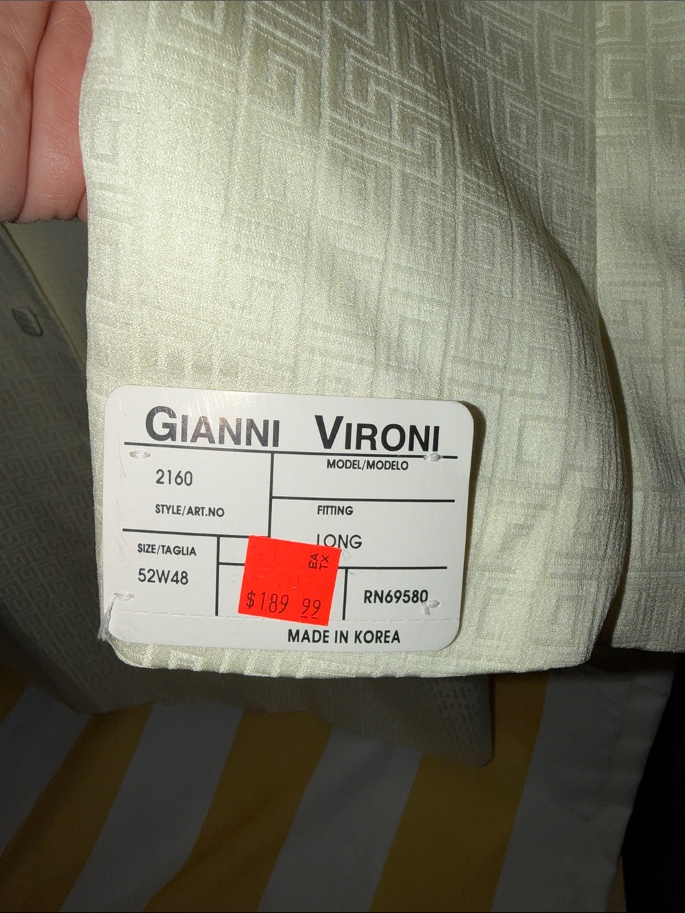 Gianni Vironi Men’s 52L 48W cream color chain link Jacquard suit / NEW - Picture 3 of 5